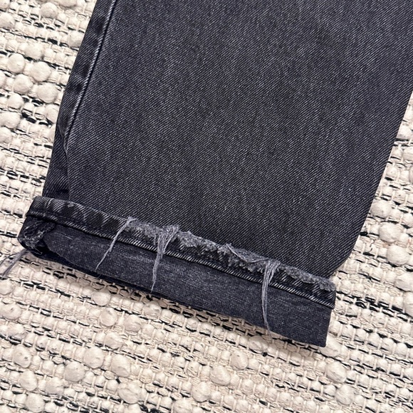 Abercrombie & Fitch The 90’s Straight Ultra High Rise Curve Love Jeans - Picture 7 of 9